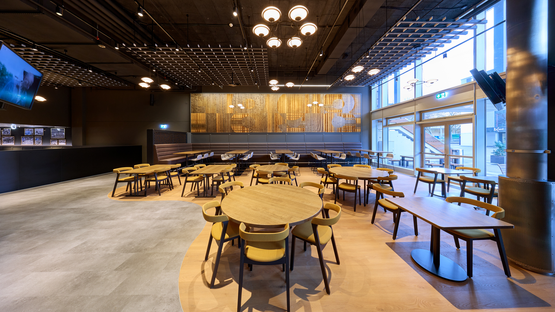 Restaurant eleven